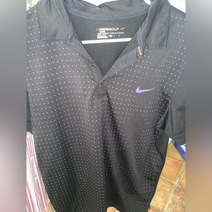 Nike Dri-Fit Medium golf shirt